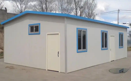 格尔木彩钢房的“隐形寿命”:不止是生锈那么简单!