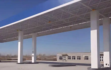 格尔木钢结构加油站罩棚_螺栓球网架_挑檐_形象柱!